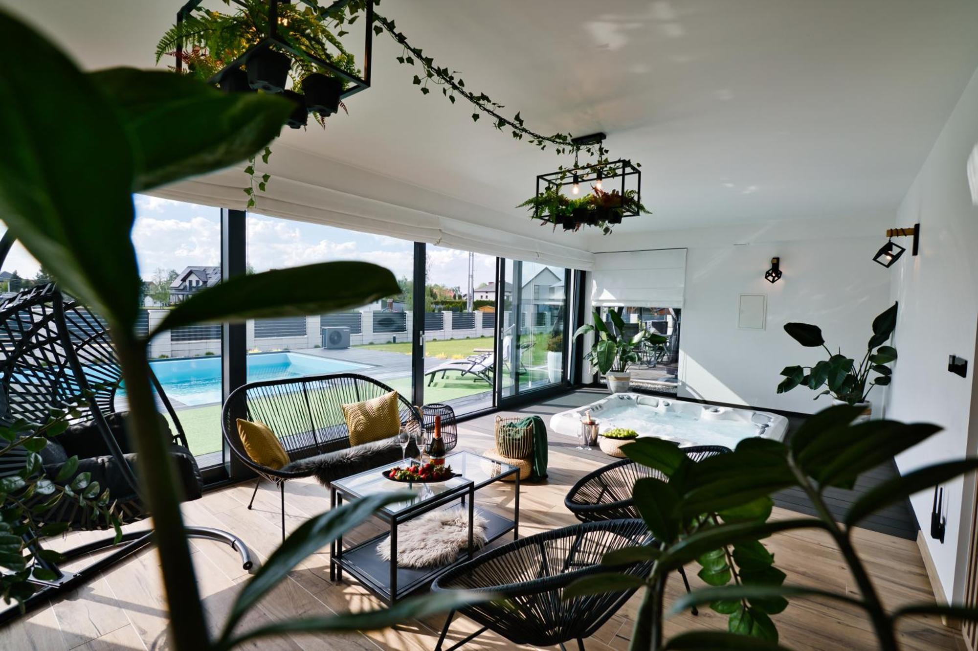 Dom Z Basenem I Jacuzzi Do 10 Osob Zator Willa Luxhouse Экстерьер фото
