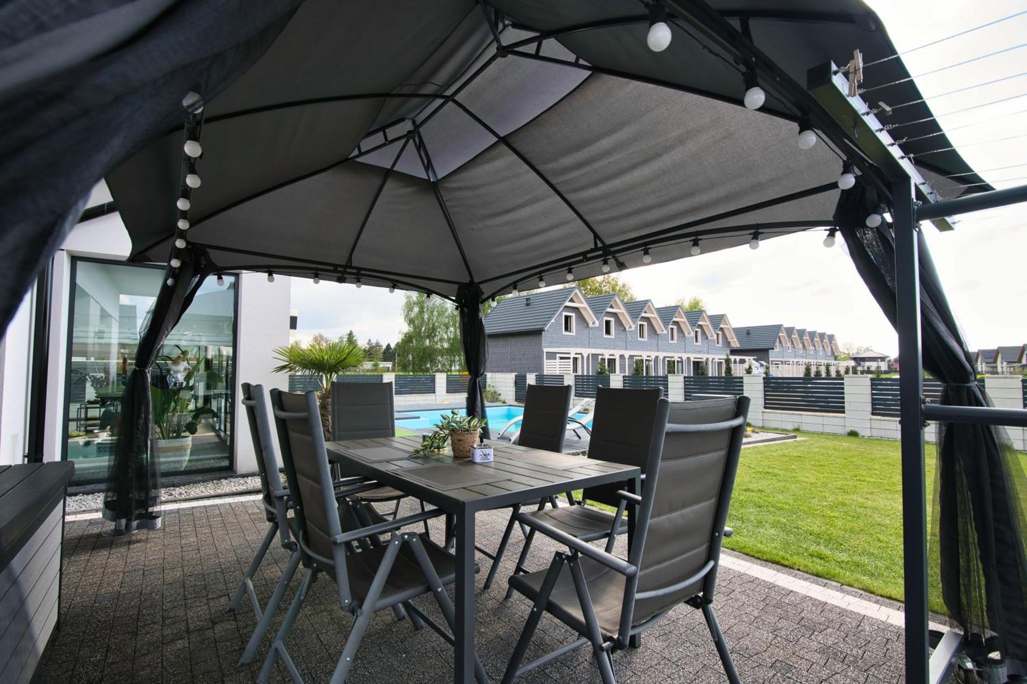 Dom Z Basenem I Jacuzzi Do 10 Osob Zator Willa Luxhouse Экстерьер фото
