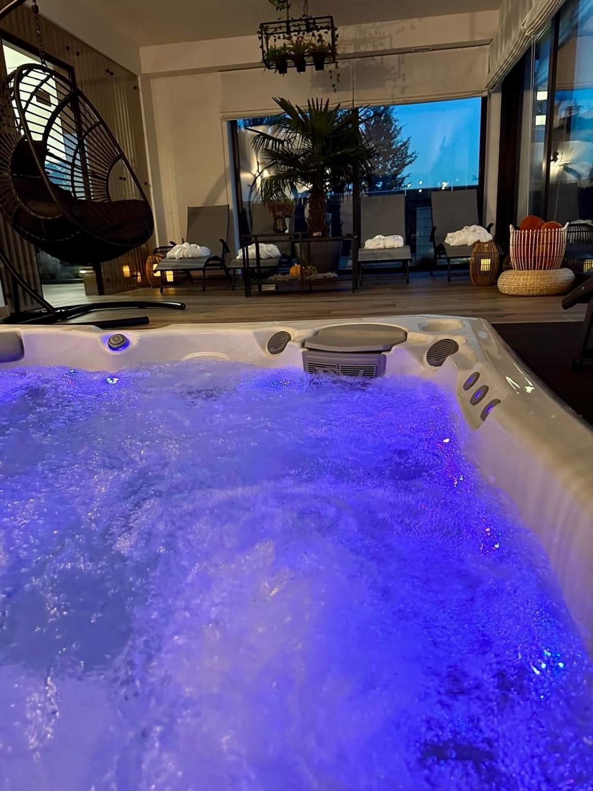 Dom Z Basenem I Jacuzzi Do 10 Osob Zator Willa Luxhouse Экстерьер фото