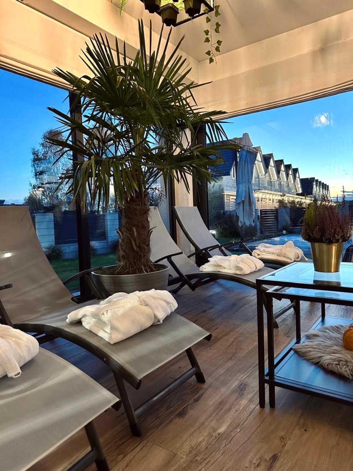 Dom Z Basenem I Jacuzzi Do 10 Osob Zator Willa Luxhouse Экстерьер фото